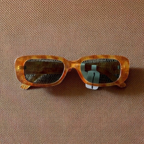 Urban Outfitters Sabrina Rectangle Sunglasses Orange Tortoiseshell Glasses - Picture 4 of 4